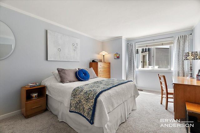 810 S Harbor Drive 22, Grand Haven, MI 49417