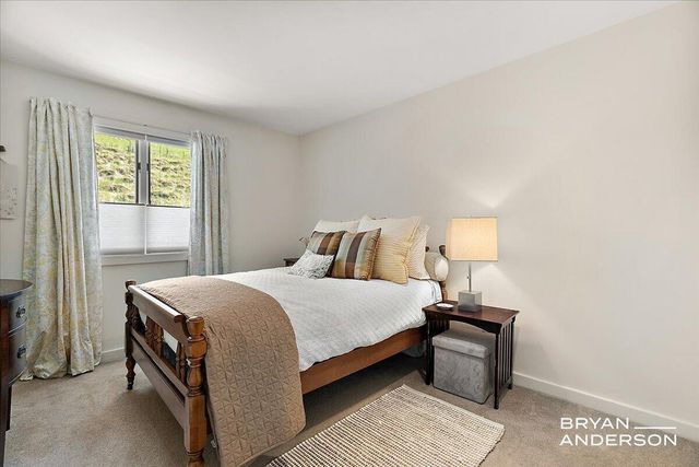 810 S Harbor Drive 22, Grand Haven, MI 49417