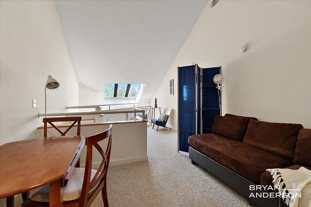 810 S Harbor Drive 22, Grand Haven, MI 49417