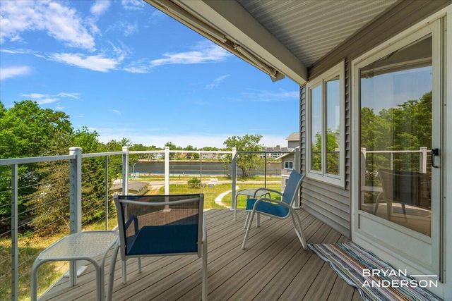 810 S Harbor Drive 22, Grand Haven, MI 49417