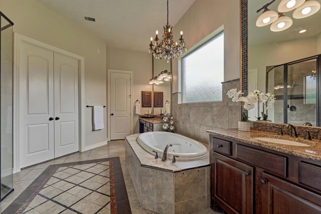 67 S Sage Sparrow Circle, Spring, TX 77389