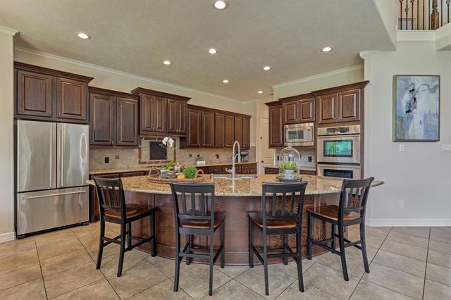 67 S Sage Sparrow Circle, Spring, TX 77389