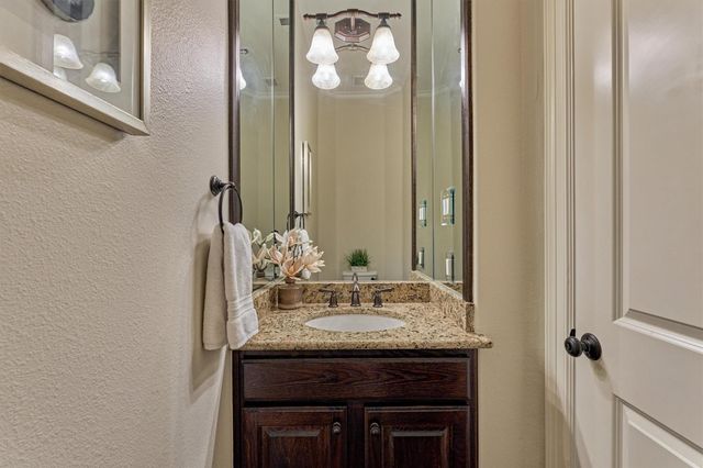 67 S Sage Sparrow Circle, Spring, TX 77389