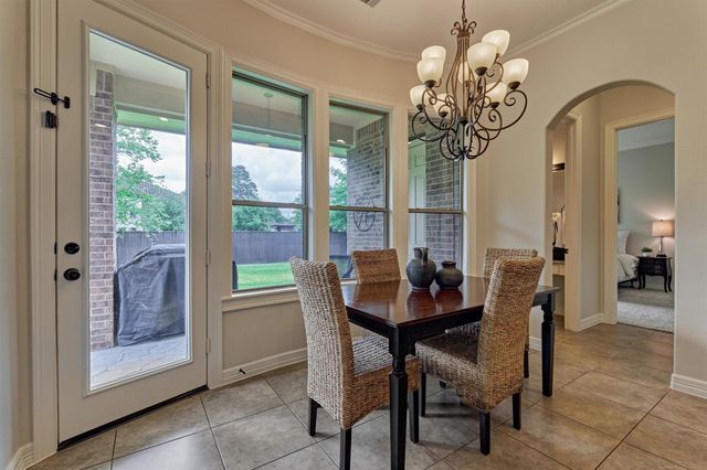 67 S Sage Sparrow Circle, Spring, TX 77389
