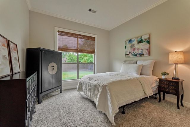 67 S Sage Sparrow Circle, Spring, TX 77389