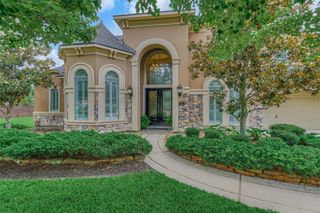67 S Sage Sparrow Circle, Spring, TX 77389