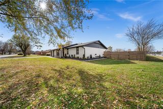 1822 Daisy Circle, Lowell, AR 72745