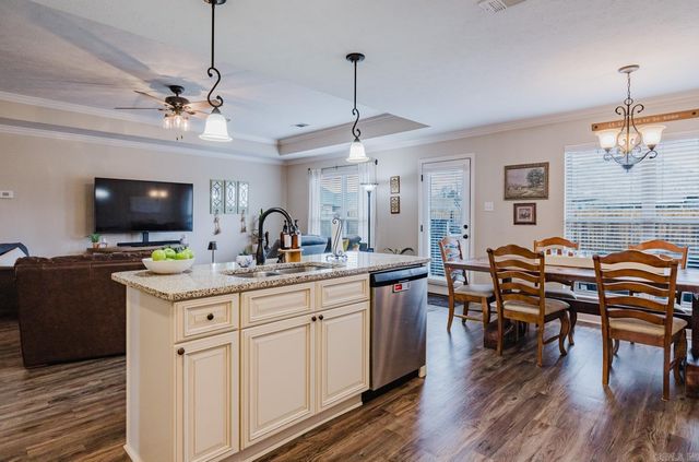 1200 Andrews Dr, Conway, AR 72032