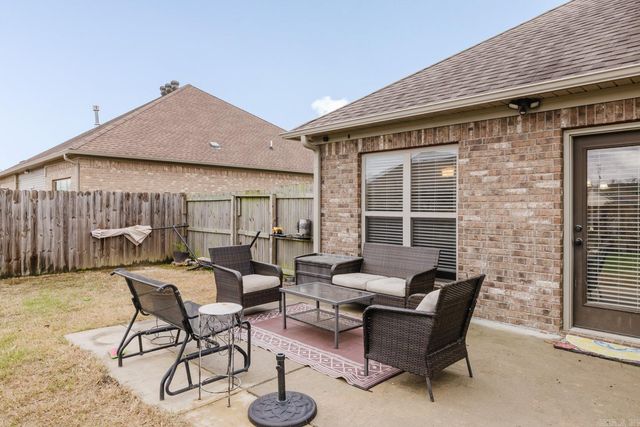 1200 Andrews Dr, Conway, AR 72032