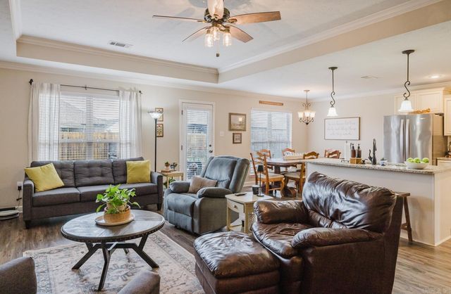 1200 Andrews Dr, Conway, AR 72032