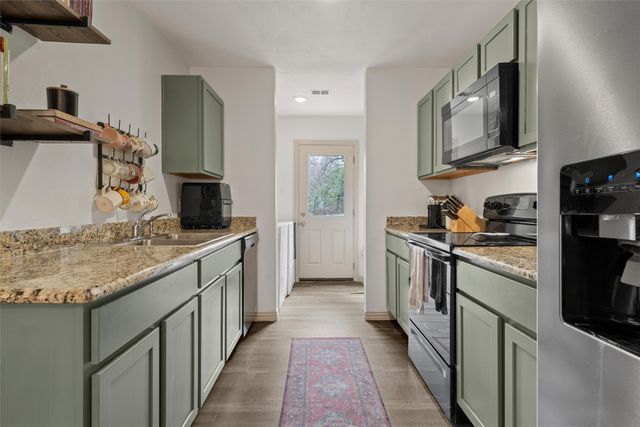 1124 N 13th Street, Waco, TX 76707