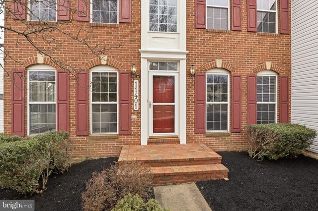 11401 CROWNWOOD LN, Rockville, MD 20850