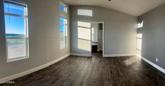 48983 N 5TH Avenue N, New River, AZ 85087