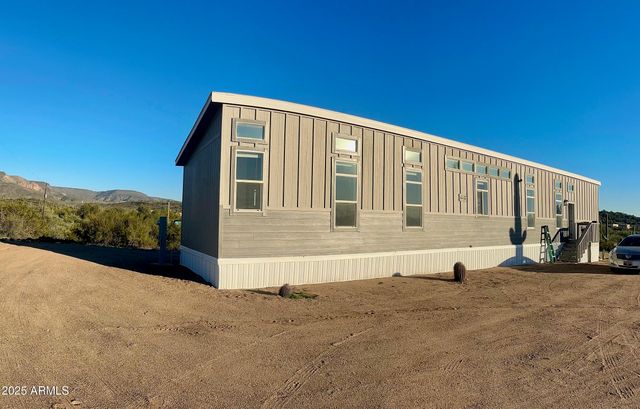 48983 N 5TH Avenue N, New River, AZ 85087