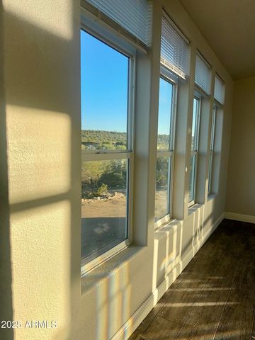 48983 N 5TH Avenue N, New River, AZ 85087