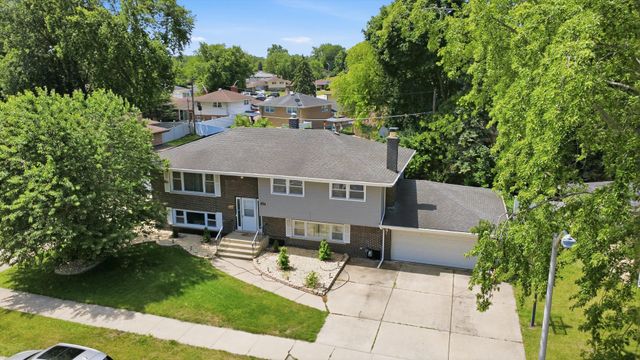 935 E 169th Street, South Holland, IL 60473