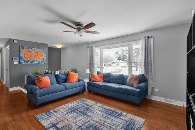 935 E 169th Street, South Holland, IL 60473