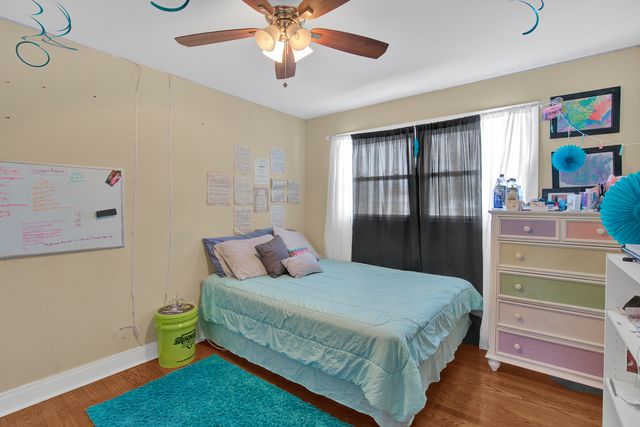 935 E 169th Street, South Holland, IL 60473