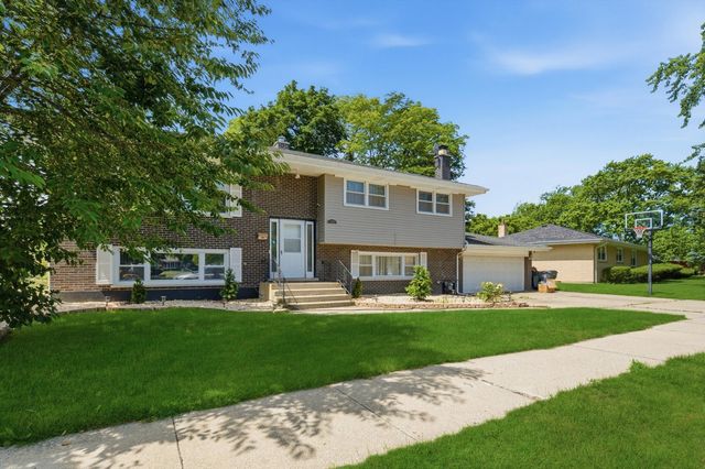 935 E 169th Street, South Holland, IL 60473