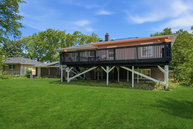 935 E 169th Street, South Holland, IL 60473