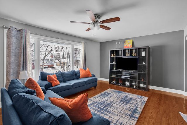 935 E 169th Street, South Holland, IL 60473