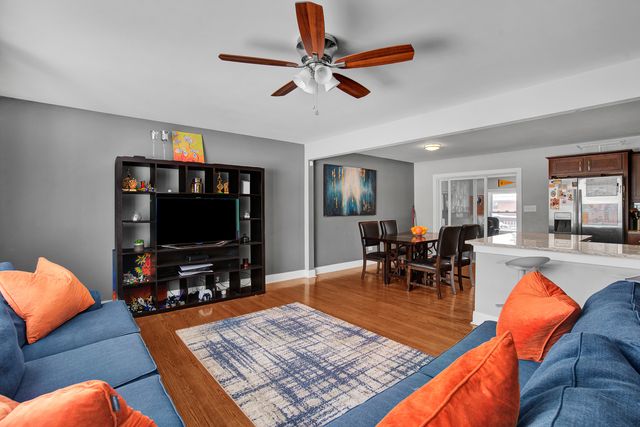 935 E 169th Street, South Holland, IL 60473