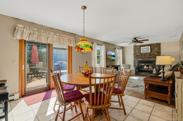 23 Clinton Drive, Washingtonville, NY 10992