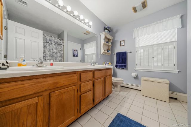 23 Clinton Drive, Washingtonville, NY 10992