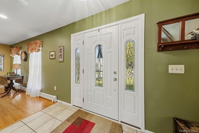 23 Clinton Drive, Washingtonville, NY 10992