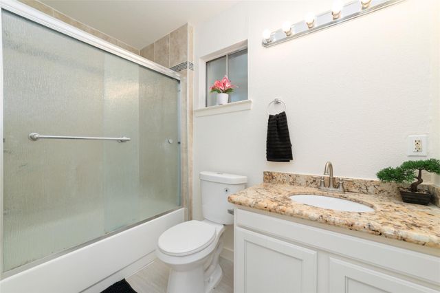 11222 Sandstone Street, Houston, TX 77072