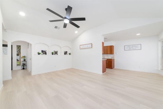 11222 Sandstone Street, Houston, TX 77072