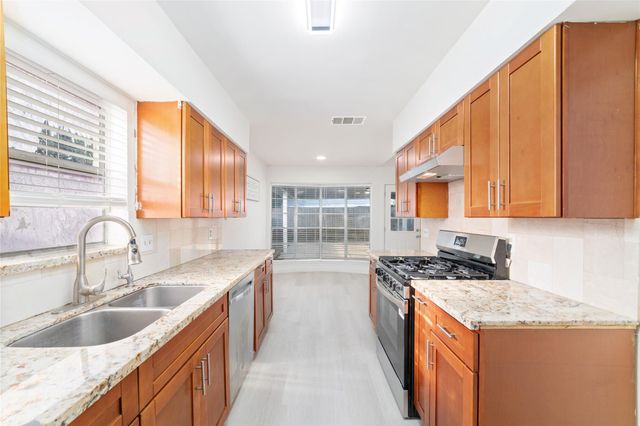 11222 Sandstone Street, Houston, TX 77072