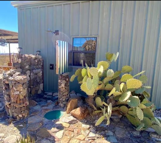 122 Dark Canyon Loop, Terlingua, TX 79852