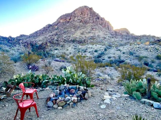 122 Dark Canyon Loop, Terlingua, TX 79852