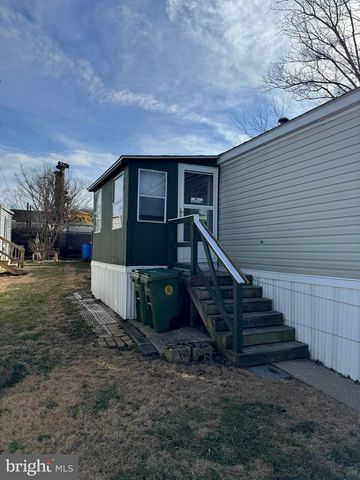 275 RUPERT CIRCLE, Brooklyn Park, MD 21225