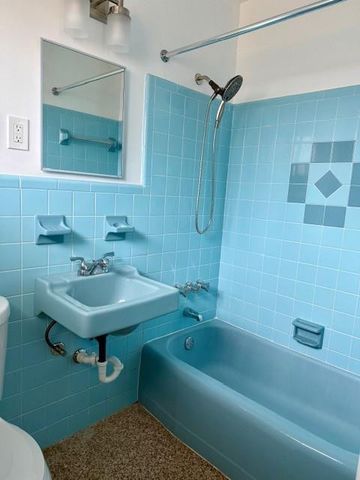 1241 NE 16th Terrace 1, Fort Lauderdale, FL 33304