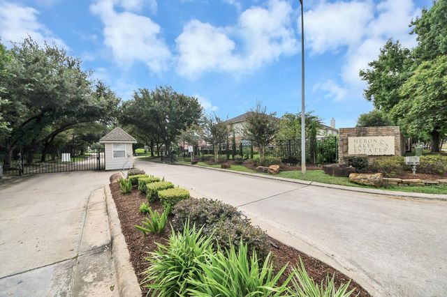 7714 Heron Lakes Drive, Houston, TX 77064