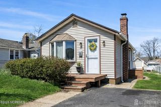 26 Hilltop Boulevard, Old Bridge, NJ 07735