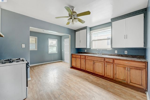 1355 91st Ave, Oakland, CA 94603