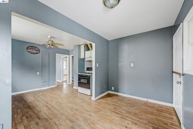 1355 91st Ave, Oakland, CA 94603