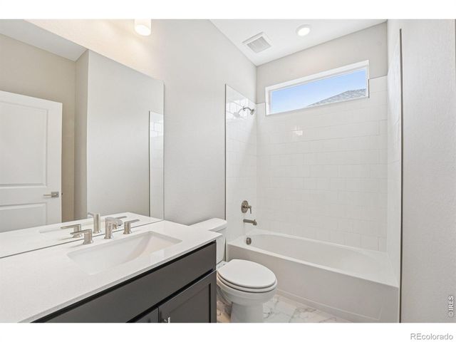 2756 Crystal Springs Lane, Longmont, CO 80503