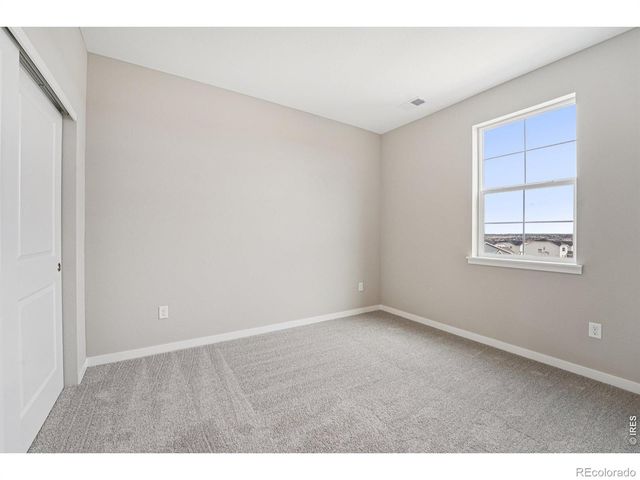 2756 Crystal Springs Lane, Longmont, CO 80503