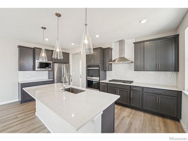 2756 Crystal Springs Lane, Longmont, CO 80503