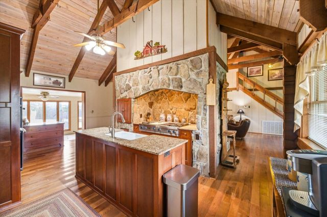 209 County Road 576, Englewood, TN 37329