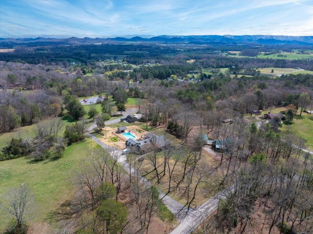 209 County Road 576, Englewood, TN 37329