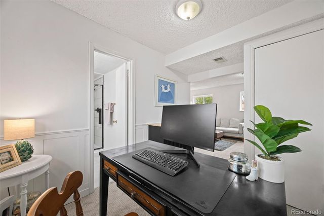 8821 W Stanford Avenue, Littleton, CO 80123