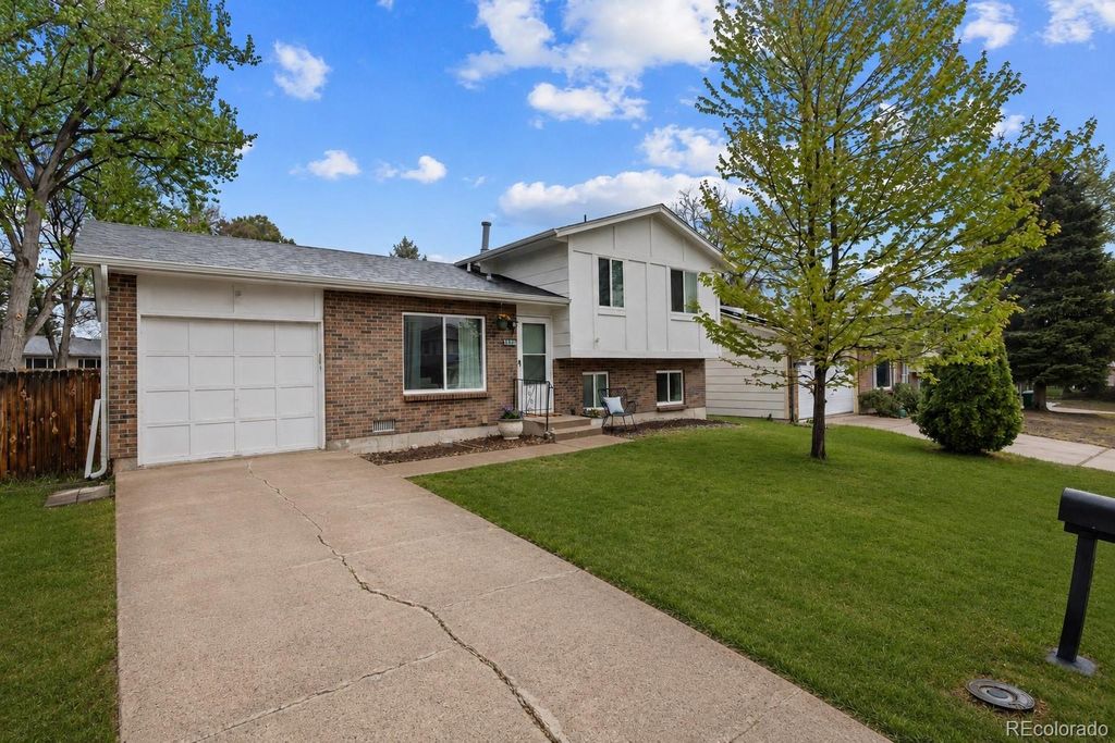 8821 W Stanford Avenue, Littleton, CO 80123