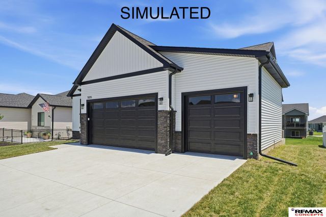 821 Regiment Road, Lincoln, NE 68527