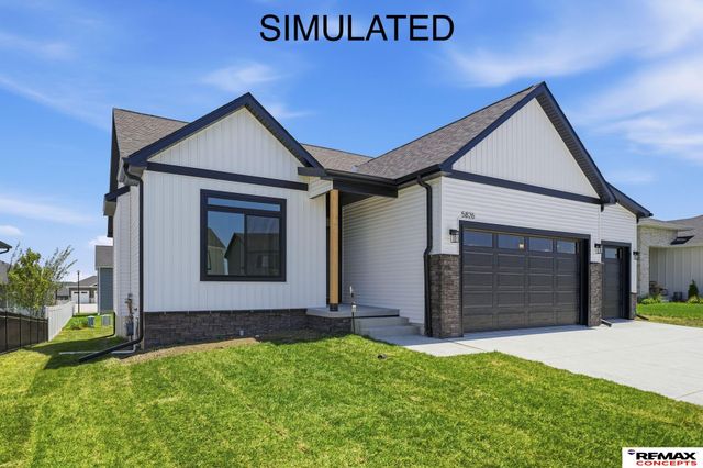 821 Regiment Road, Lincoln, NE 68527