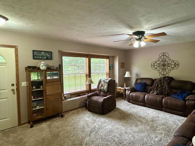 10696 Leaf River Road, Leaf River Twp, MN 56482